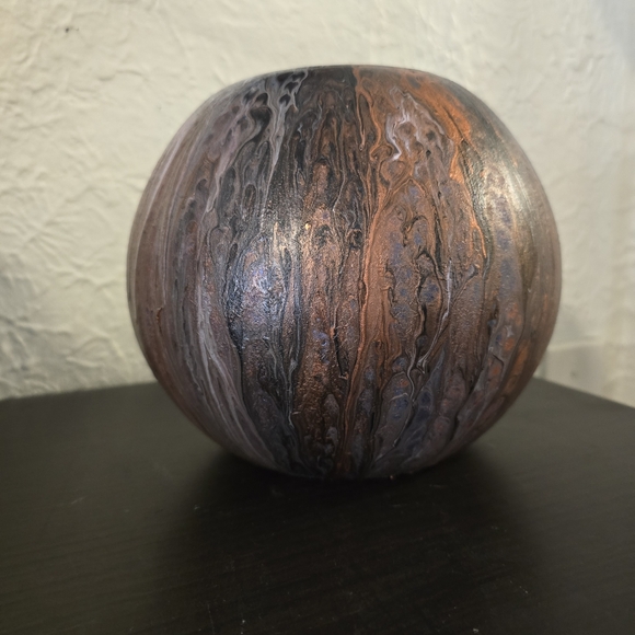 HANDCRAFTED Upcycled Glass Artwork HANDPAINTED Tabletop ART Decor Round Vase - Picture 13 of 17